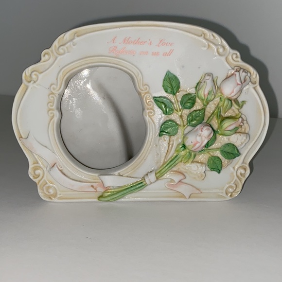 Vintage Enesco Bisque Porcelain “Mother 1987 frame - Picture 2 of 7